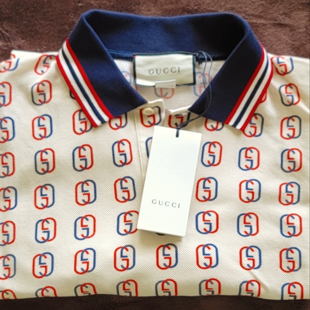 Brand *NEW* GUCCI Oversized T-Shirt